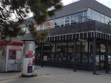 Obchodné centrum Nové Zámky
